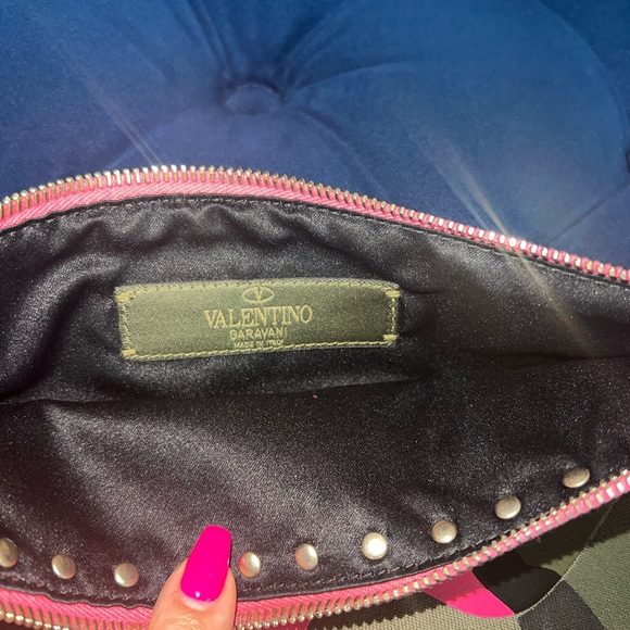 Authentic Valentino Camo clutch - Picture 6 of 14